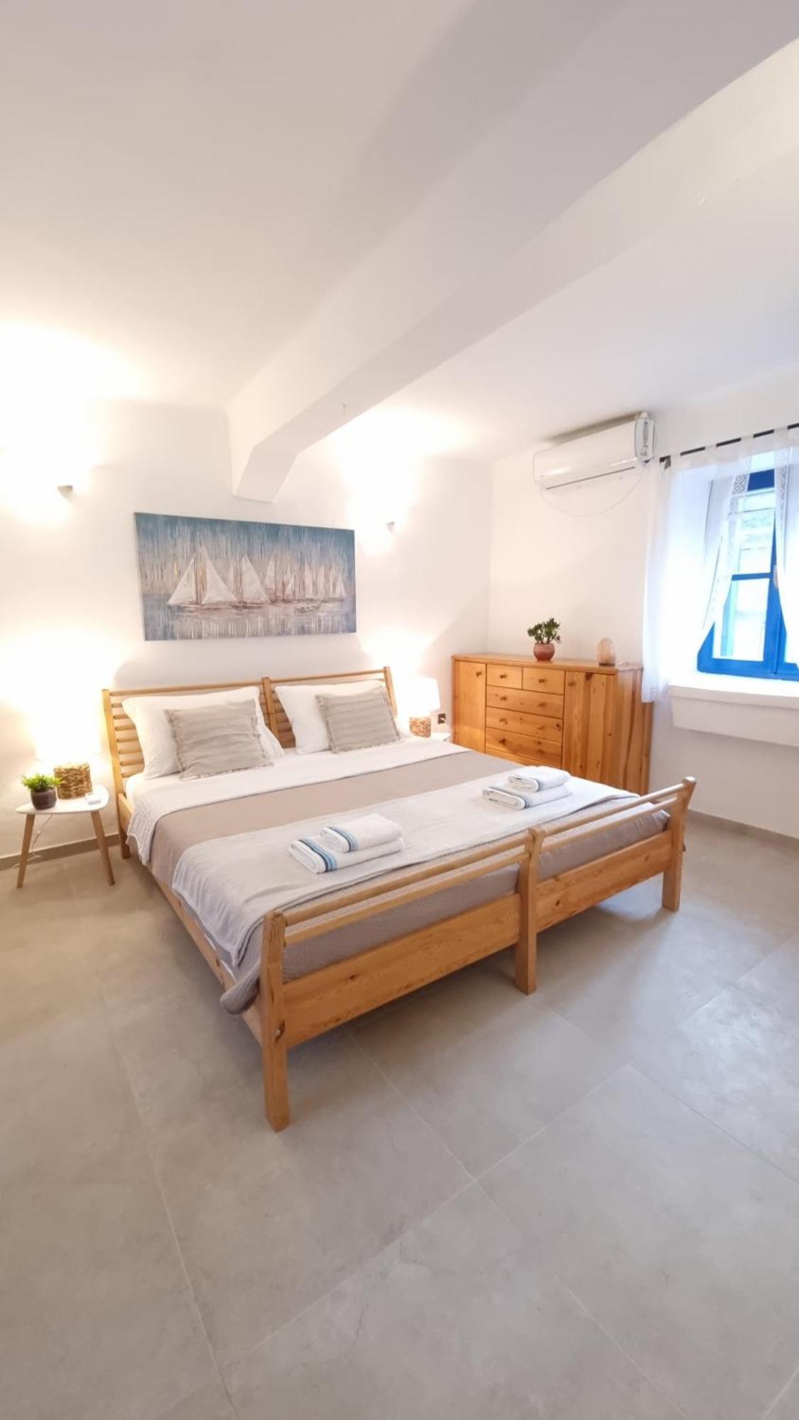 Apartments Skoljka เยเซรา ภายนอก รูปภาพ